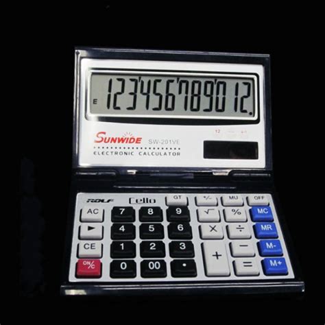 What is model of battery used in the calculator? Introduce the battery specification of calculator