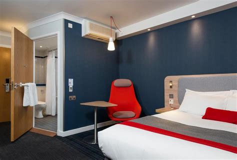 Holiday Inn Express Glasgow Airport - Glasgow Chamber