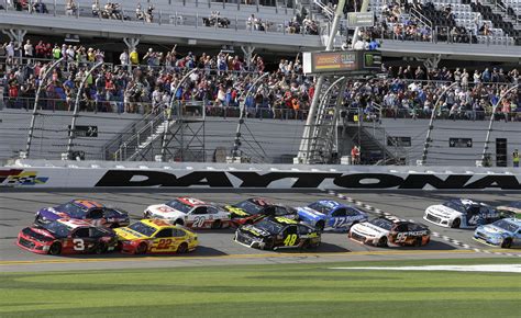 How NASCAR drivers cope with temperatures over 130 F during a race ...