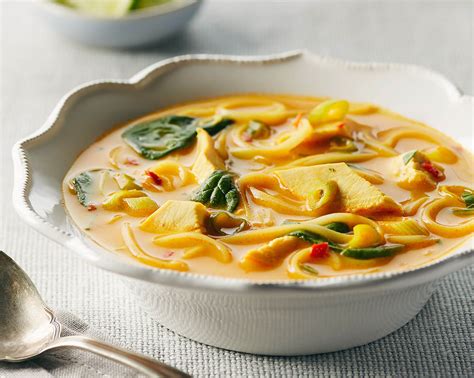 Thai Coconut Curry Chicken Soup | Chicken.ca