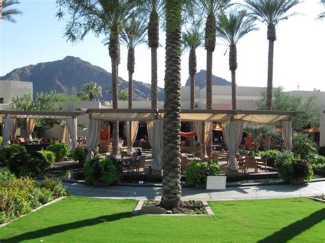 Travel For You: SCOTTSDALE CAMELBACK RESORT