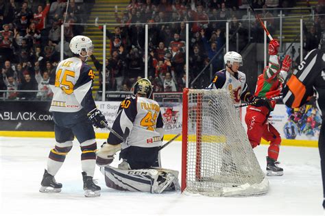 Devils level it late to edge past Flames | Pro Hockey News