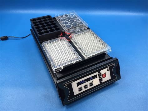 Microplate Shaker 4 Plate Shaker at best price in Kolkata by Prism ...