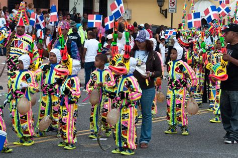 Dominican Carnival! - Hammock Hoppers