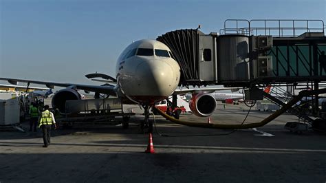 Air India sale: Govt eyes at monetising Alliance Air, other AI ...