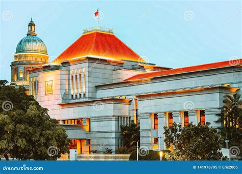 Parliament and Old Supreme Court Building Boat Quay Singapore Stock Image - Image of malaysia ...