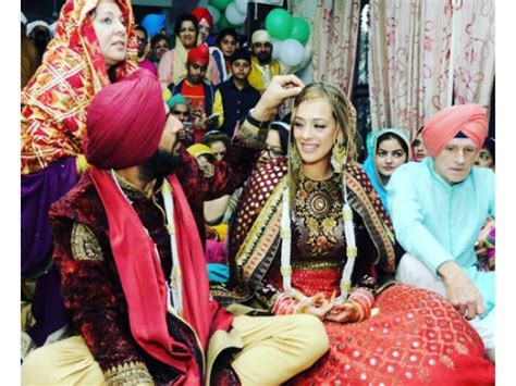 Yuvraj Singh & Hazel Keech Wedding Pictures. - Filmibeat