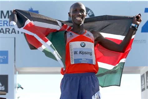 Wilson Kipsang sets marathon world record at 2:03.23 in Berlin Marathon