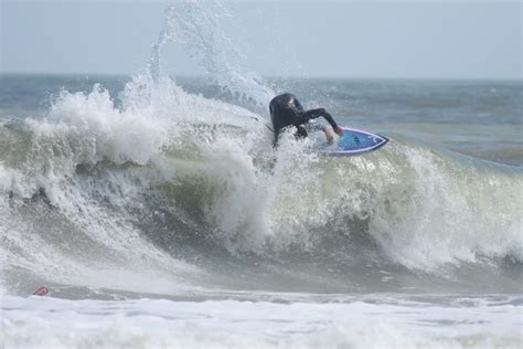 Folly beach Surfing - Gallery | eBaum's World