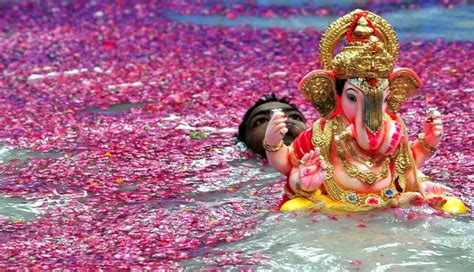 Ganesh Chaturthi 2018- Reason Why Lord Ganesha Idol is Immersed in ...