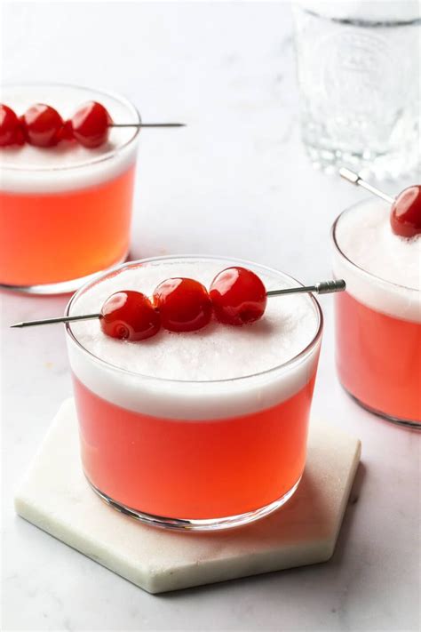 40+ BEST Vodka Cocktails to Mix Up at Home! - Platings + Pairings