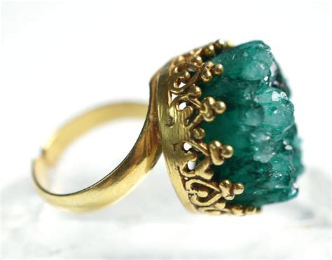 The 2 Best Green Gemstones for Engagement Rings