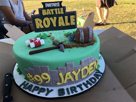 Fortnite birthday cake. | Queques, Bolo, Aniversario