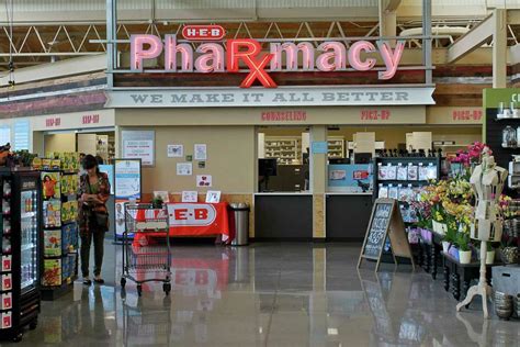 H-E-B is opening COVID-19 vaccine appointments to phase 1B soon