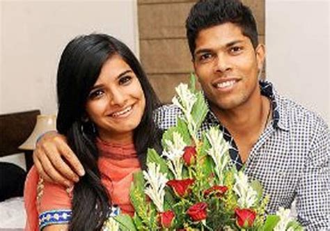 Umesh Yadav 2024: Wife, net worth, tattoos, smoking & body facts - Taddlr