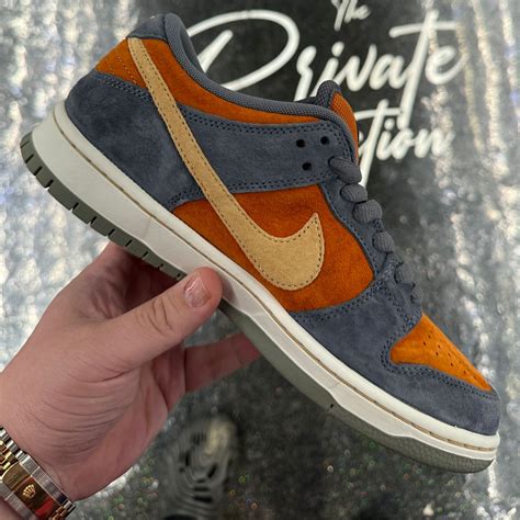 First Look At The Nike SB Dunk Low “Light Carbon”