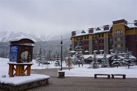 The Vintage Ski Vacation Package -Winter Park rersort Colorado deals