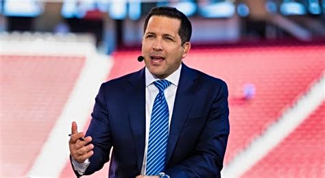 NFL Fans Blast Adam Schefter After Tweet That Sent Shockwaves