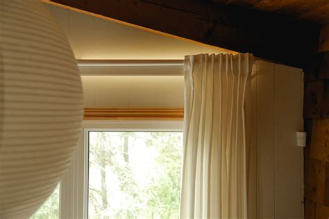 How To Make Vertical Blinds Look Cute In 4 Steps — The Sorry Girls