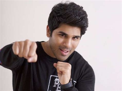 Allu Sirish makes his maiden entry to Bollywood with a music video - TeluguBulletin.com