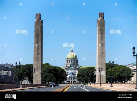 Harrisburg PA state capitol building Stock Photo - Alamy