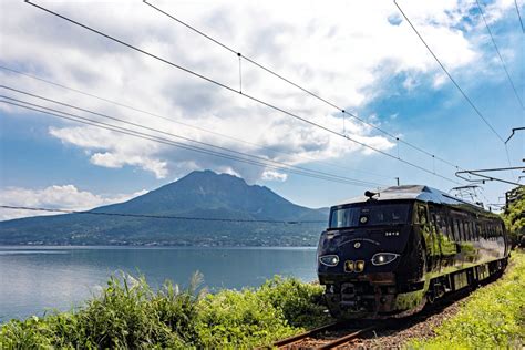 A peek at Japan’s most luxurious trains | JR Times