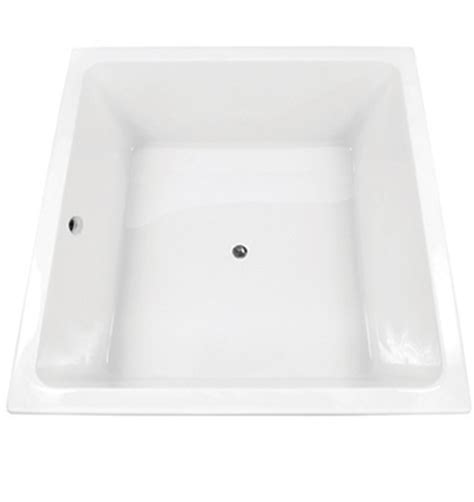 Decina Venice Square Acrylic Bath 1400mm – Bathroom Supplies in Brisbane