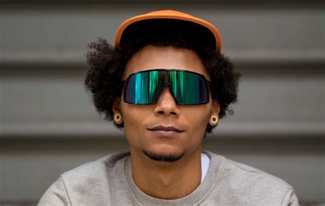 Patrick Mahomes x Oakley Unveil New Eyewear Collection In Short Film In March, Oakley and Kansas ...