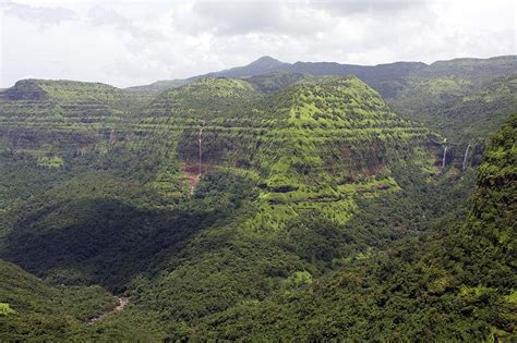 geography - Terracing in Mahad - Earth Science Stack Exchange