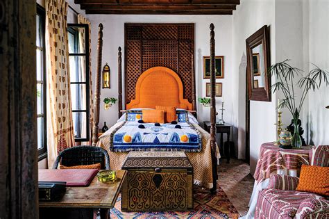 White Moroccan Bedroom