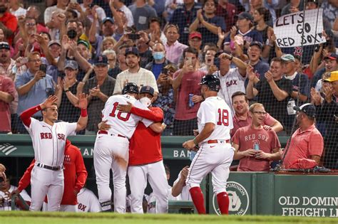 Red Sox players freak out about Hunter Renfroe's heroic game