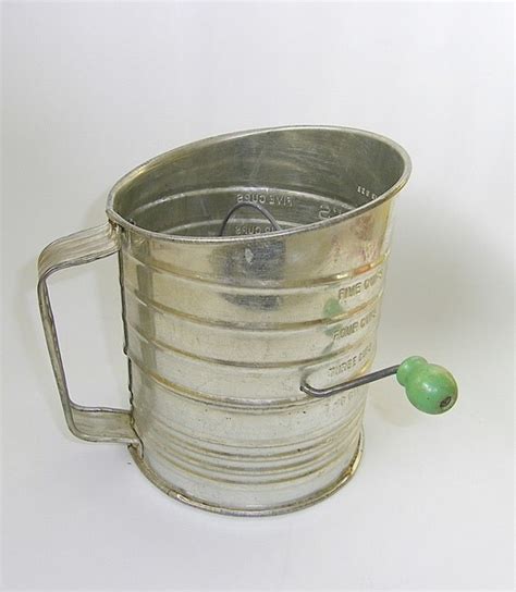 Vintage Bromwell's Measuring Sifter 5 cups by RetroClassics