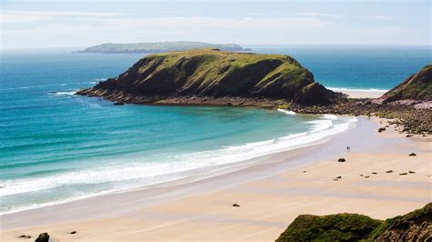 Top 8 Beaches In South Wales - ETIC Hotels Journal