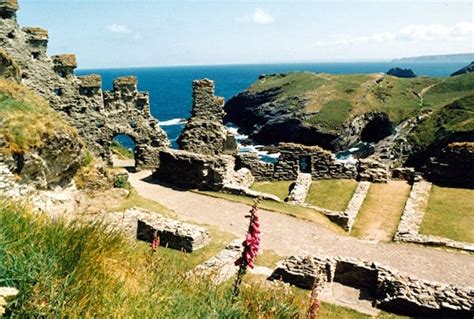 English Castles - Tintagel Castle