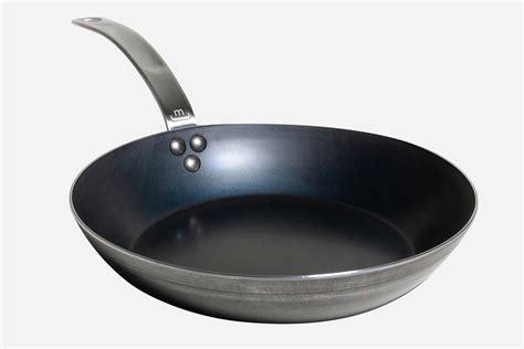 Review: Made In Blue Carbon Steel Frying Pan - InsideHook