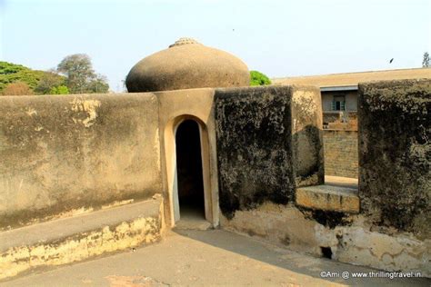 A UNESCO Heritage Walk along the Bangalore Fort - Thrilling Travel