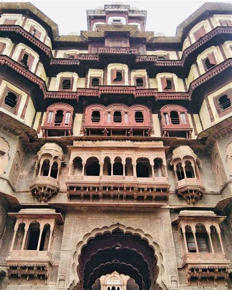 Rajwada palace Indore, Madhyapradesh #palace #indore #india | Indian architecture, India ...