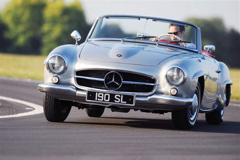 Mercedes 190 SL — Glamour without cost | cars4starters