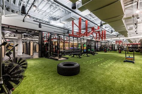 WeWork’s first gym is pretty fancy | Gym design, Gym interior, Gym room at home