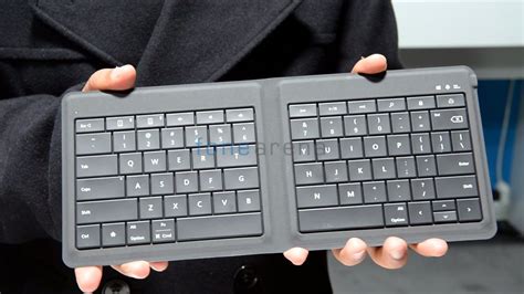 Microsoft Foldable Bluetooth Keyboard Hands On