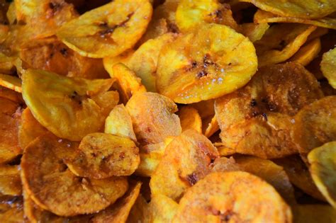 Fried Plantain Chips (Copycat Chifles) - Kitrusy