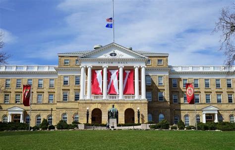 University Of Wisconsin–Madison Rankings, Campus Information and Costs ...