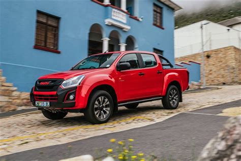 Isuzu bakkies boost fight against COVID-19 - ..:: AUTO REPORT AFRICA