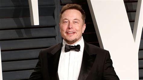 Elon Musk Can’t Stop Throwing Shade at Apple | Vanity Fair