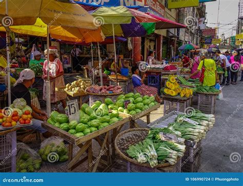 Street Market in Manila, Philippines Editorial Stock Image - Image of ...