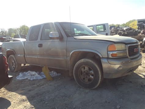 1999 GMC SIERRA FOR PARTS PARA PARTES for Sale in Houston, TX - OfferUp