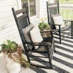 29 Front Porch Furniture Ideas To Create A Warm Entrance