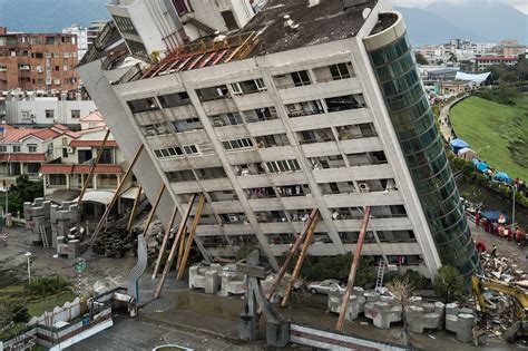 Deadly earthquake in Taiwan causes major destruction