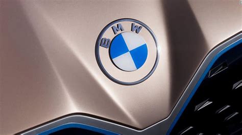 BMW redesigns its iconic logo - Off-Ramp - FORUM | LEASEHACKR