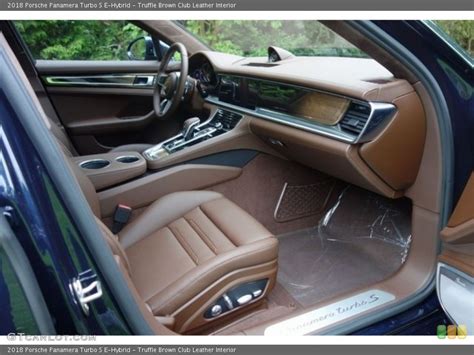 Truffle Brown Club Leather 2018 Porsche Panamera Interiors | GTCarLot.com